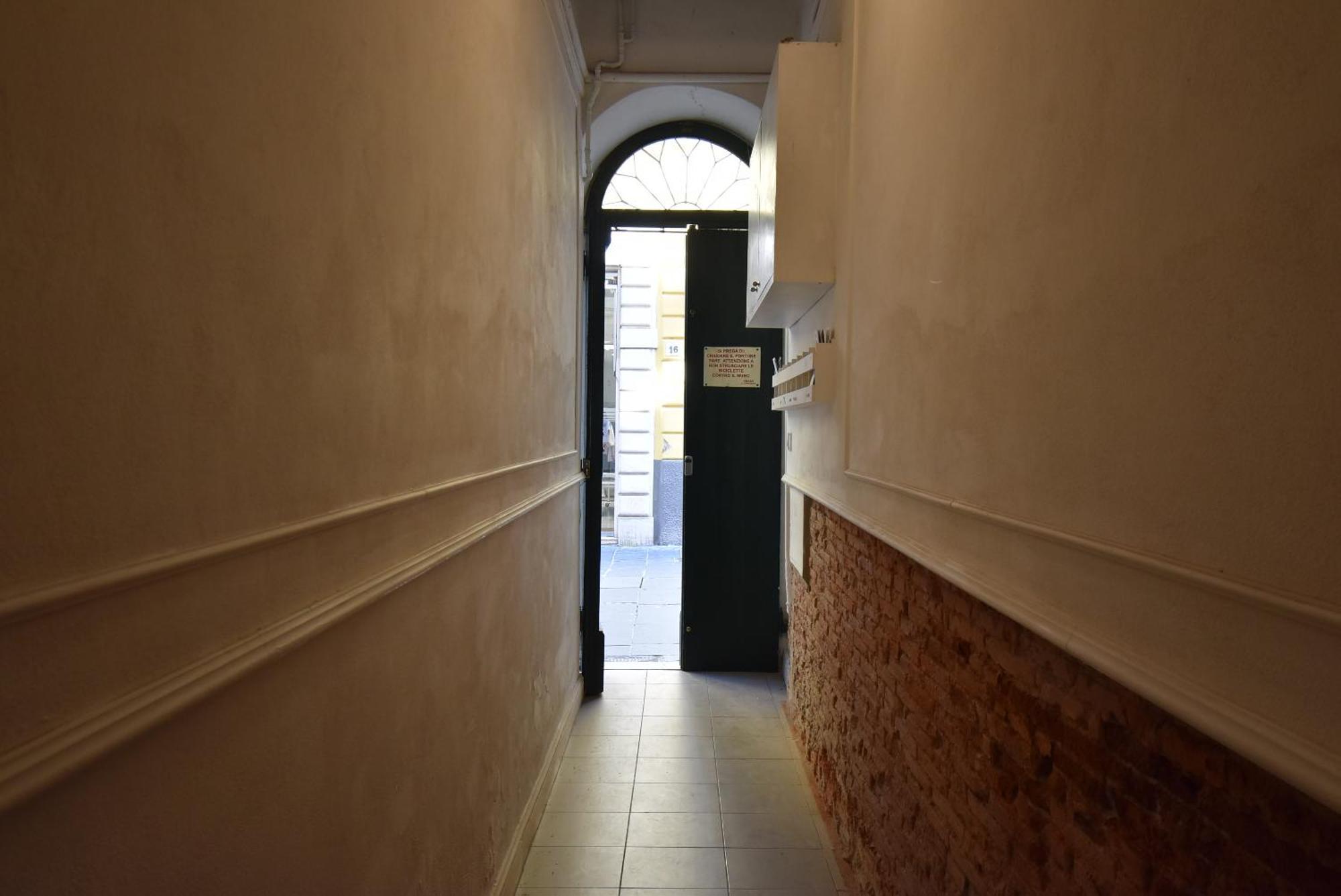 Bed and Breakfast 50Mt Dal Duomo - Casa Amasia Пьетразанта Экстерьер фото